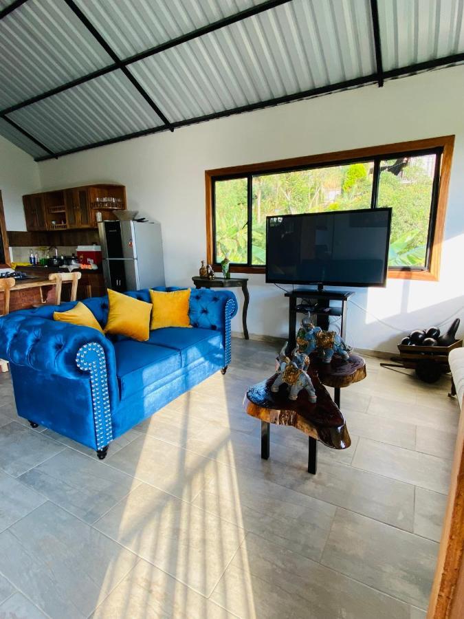Completa - Casa Privada - Via Bogota - La Mesa Con Wifi - Pet Friendly *