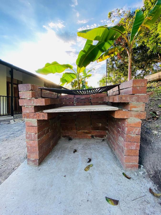 Completa - Casa Privada - Via Bogota - La Mesa Con Wifi - Pet Friendly *